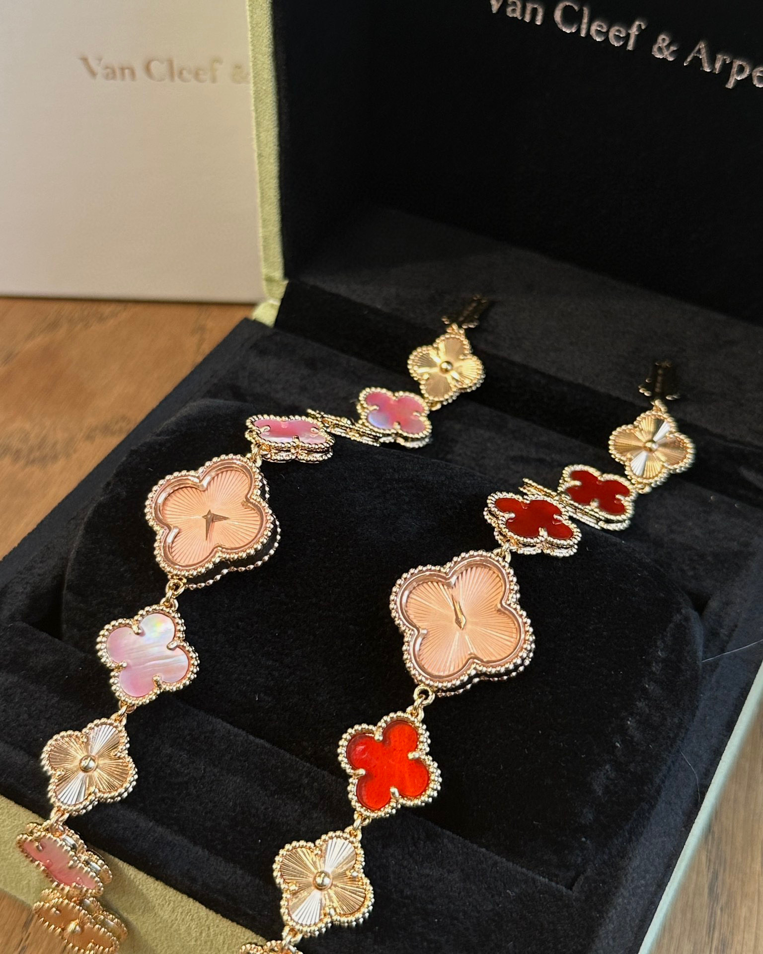 반클리프앤아펠 미러급 여자시계