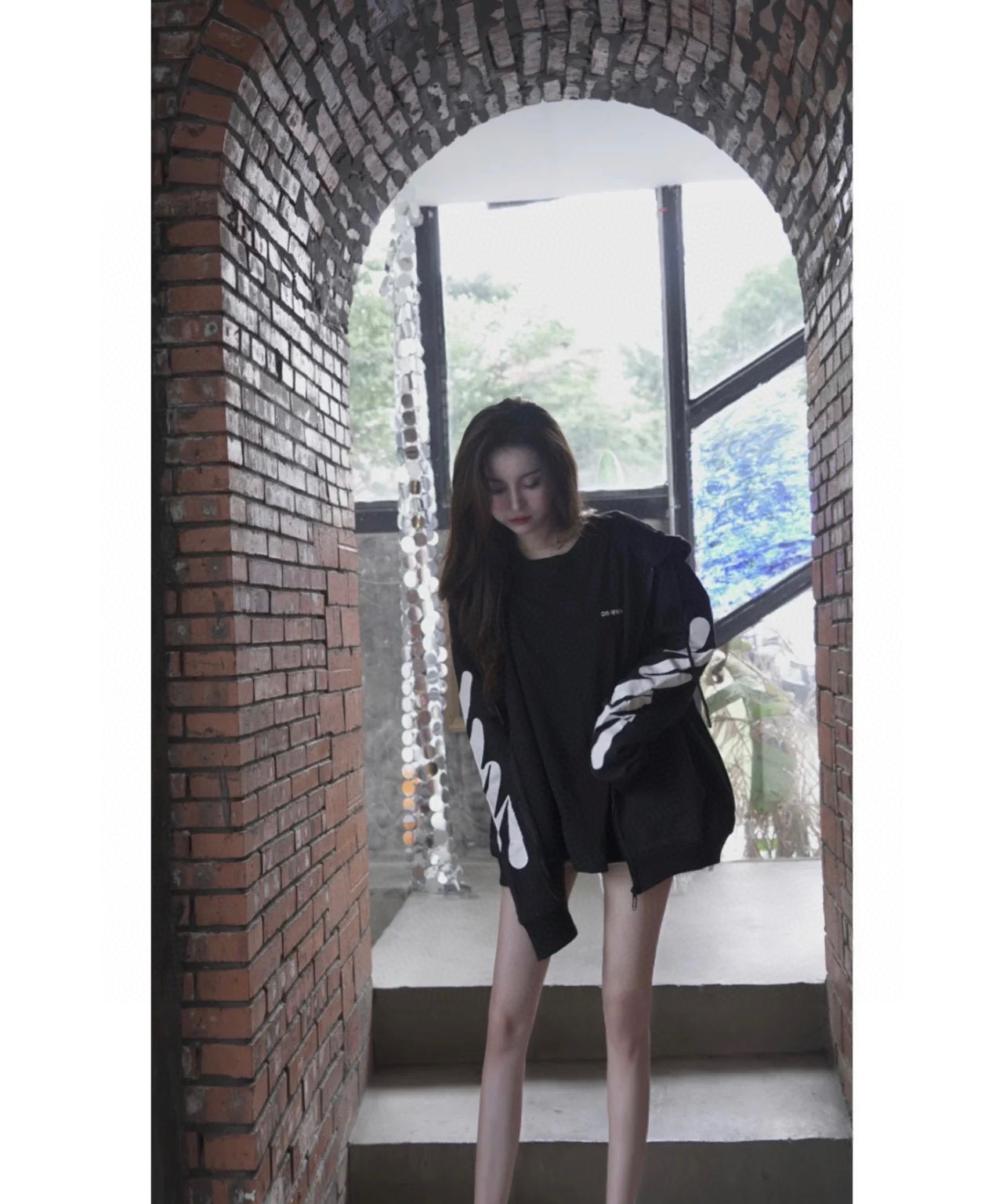 오프화이트 남녀공용 후드티 맨투맨