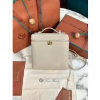 로로피아나 여자가방