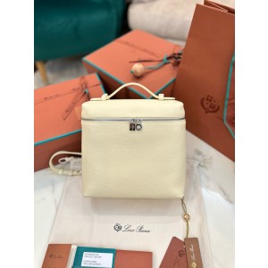 로로피아나 여자가방