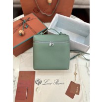 로로피아나 여자가방