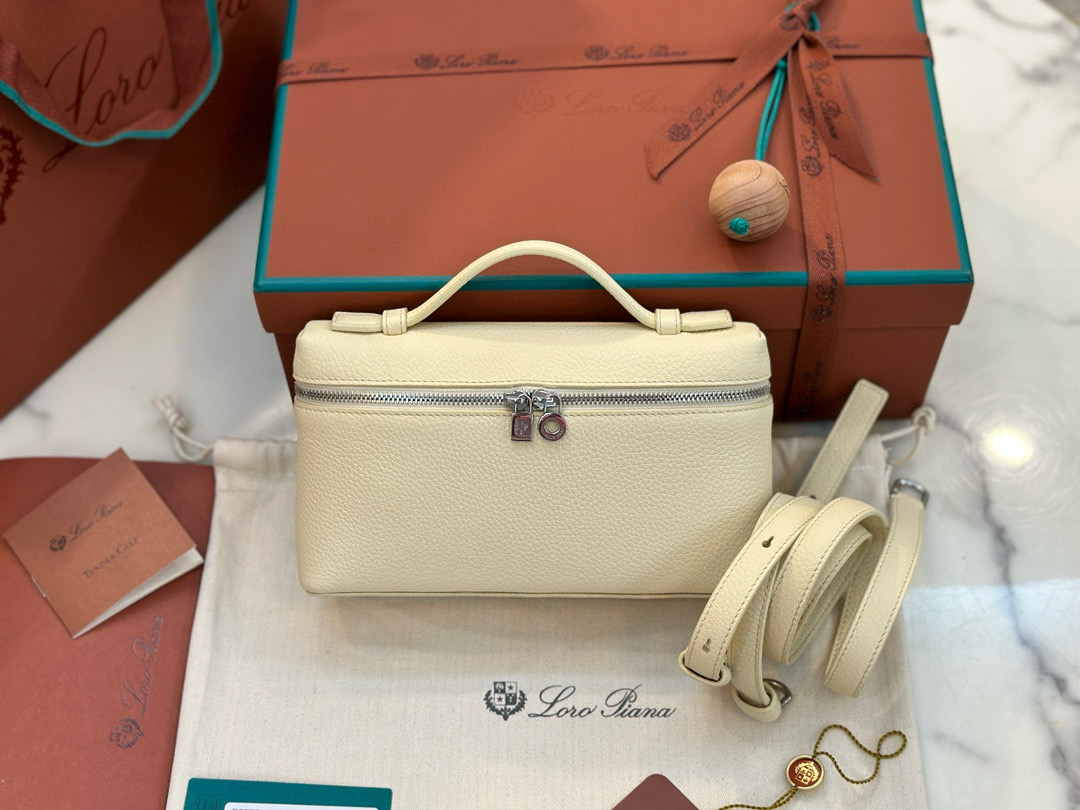 로로피아나 여자가방