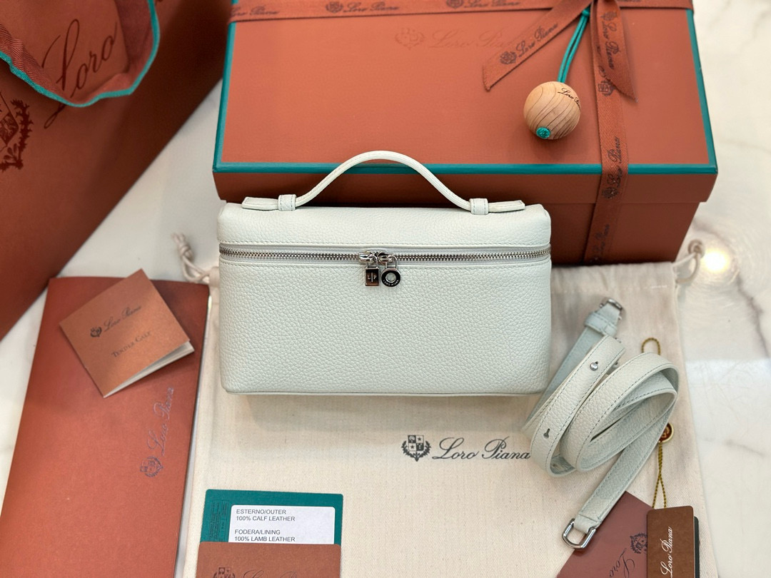 로로피아나 여자가방