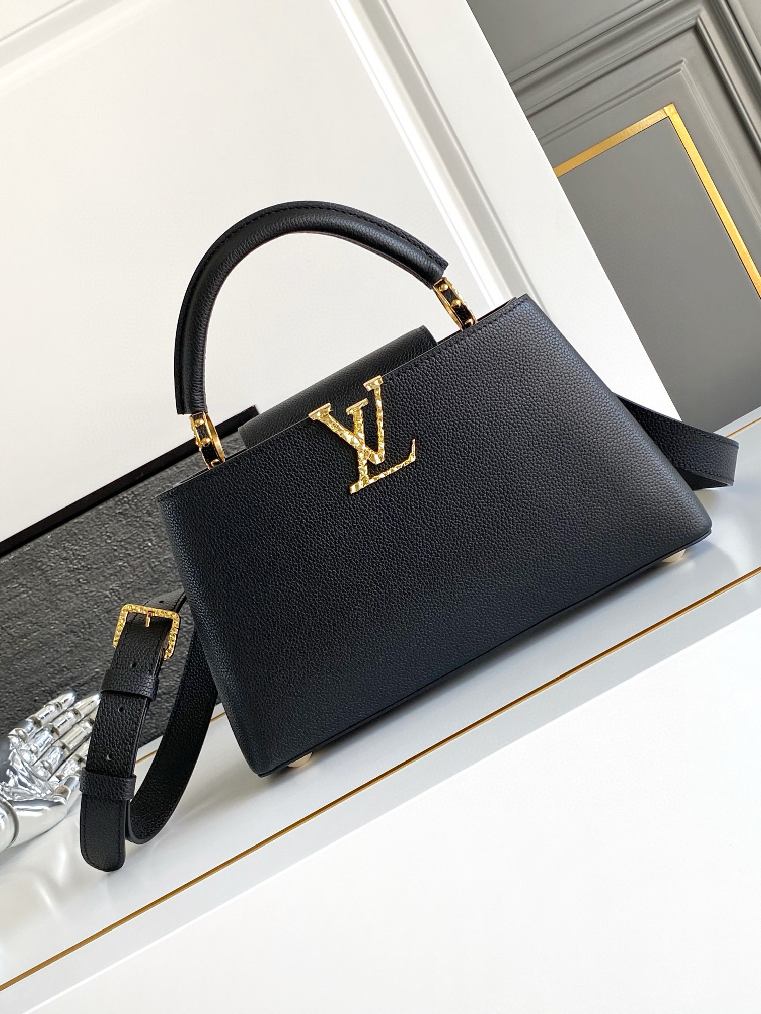 루이비통 M24672 여자가방