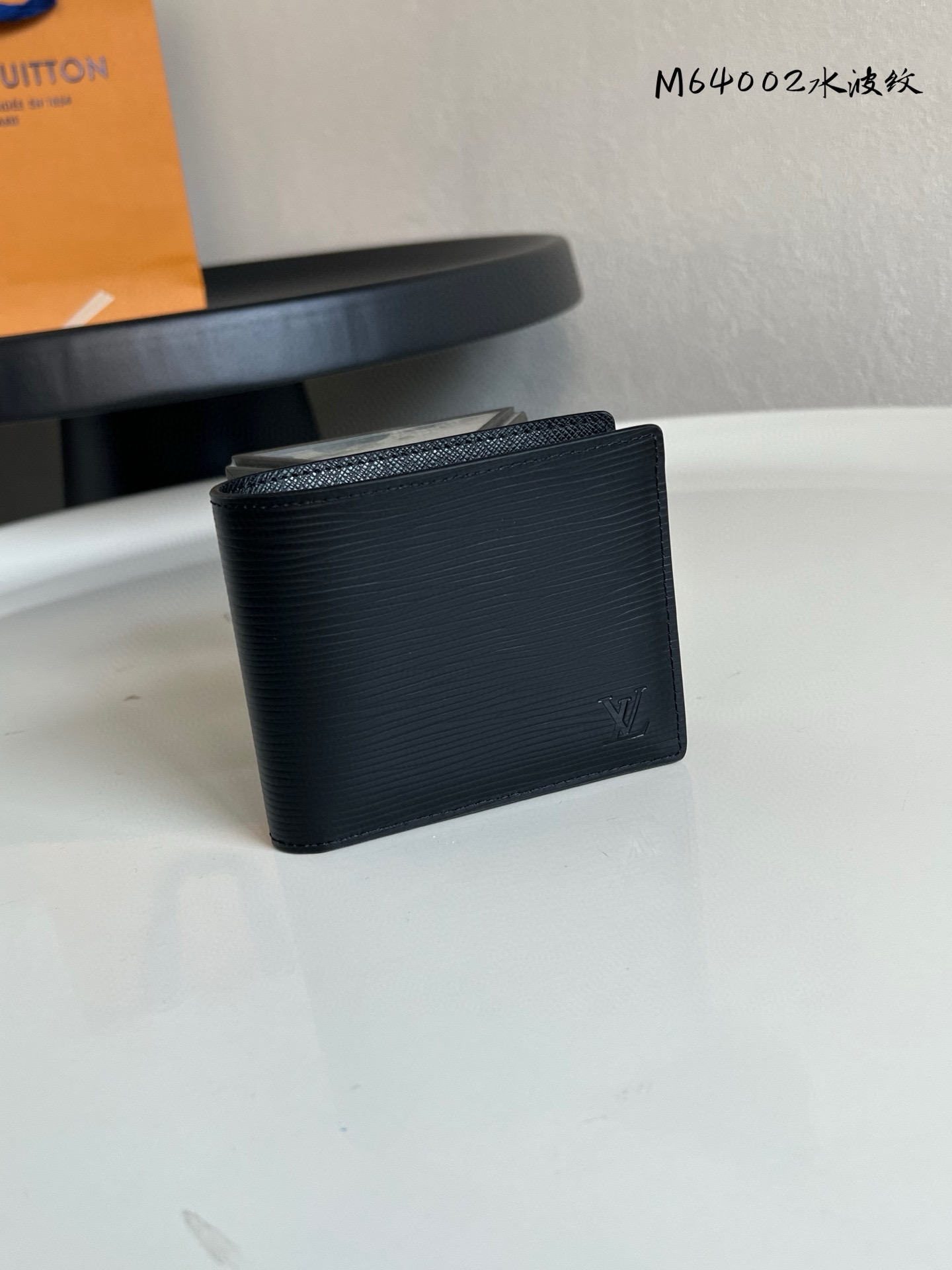 루이비통 M64002 남자 반지갑