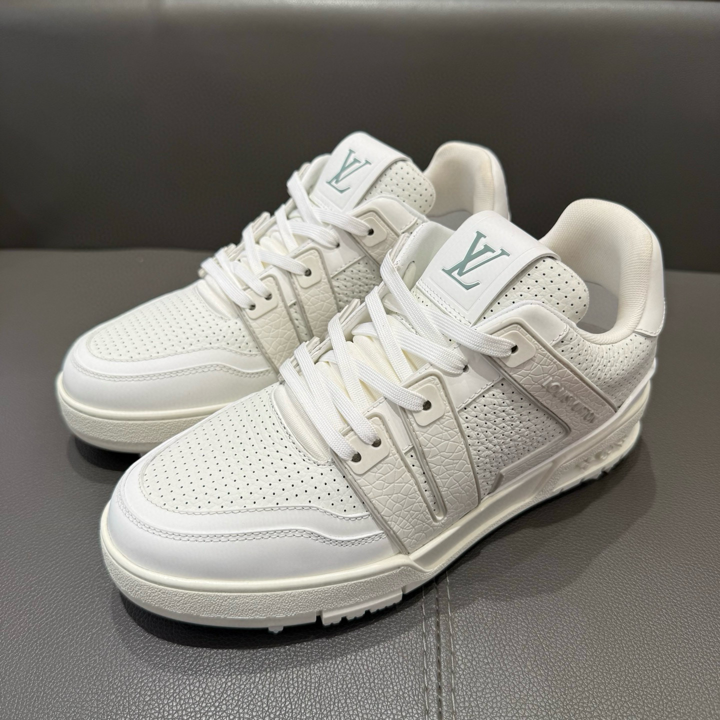 루이비통 트레이너 남자 신발 운동화 스니커즈