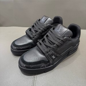 루이비통 트레이너 남자 신발 운동화 스니커즈