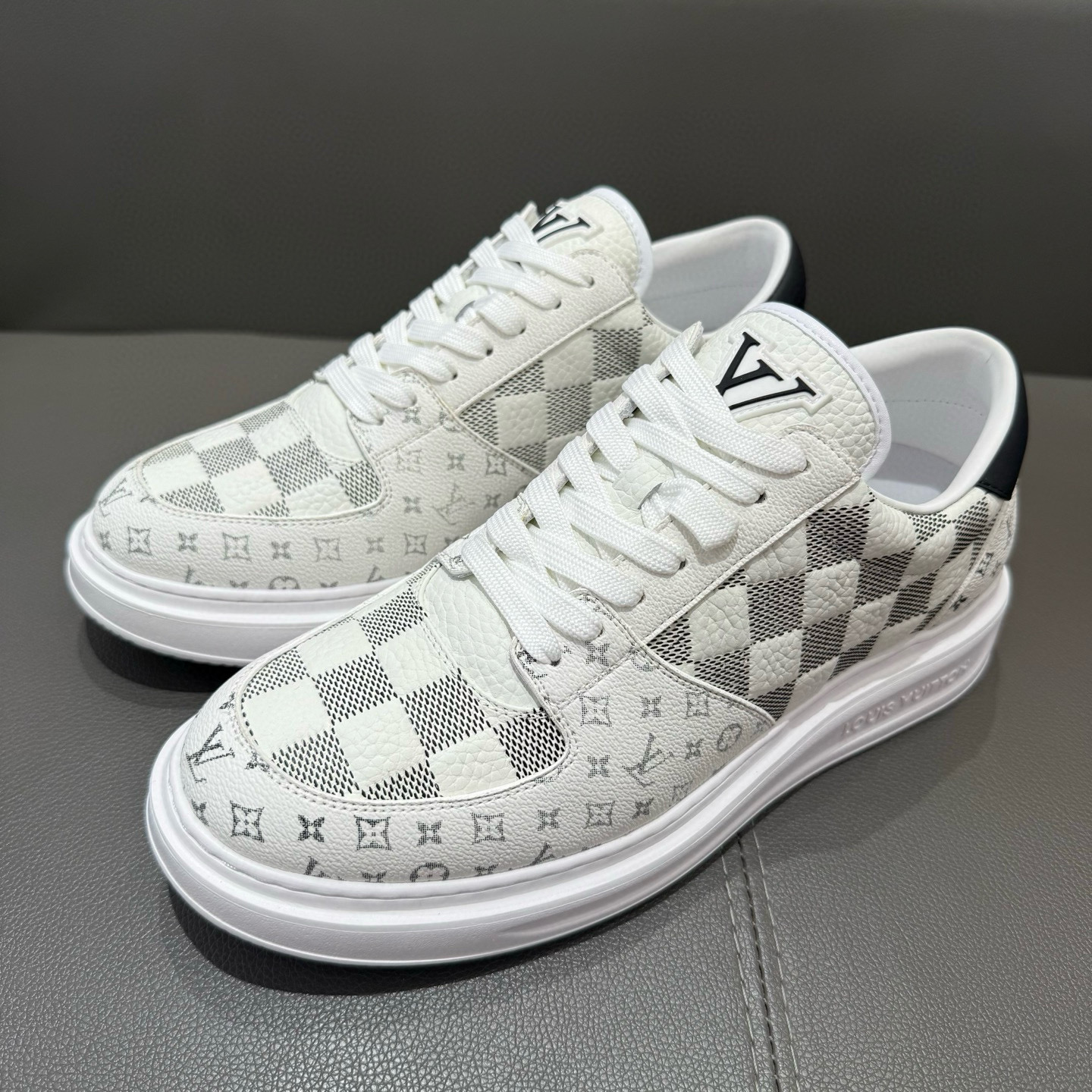 루이비통 남자 신발 운동화 스니커즈