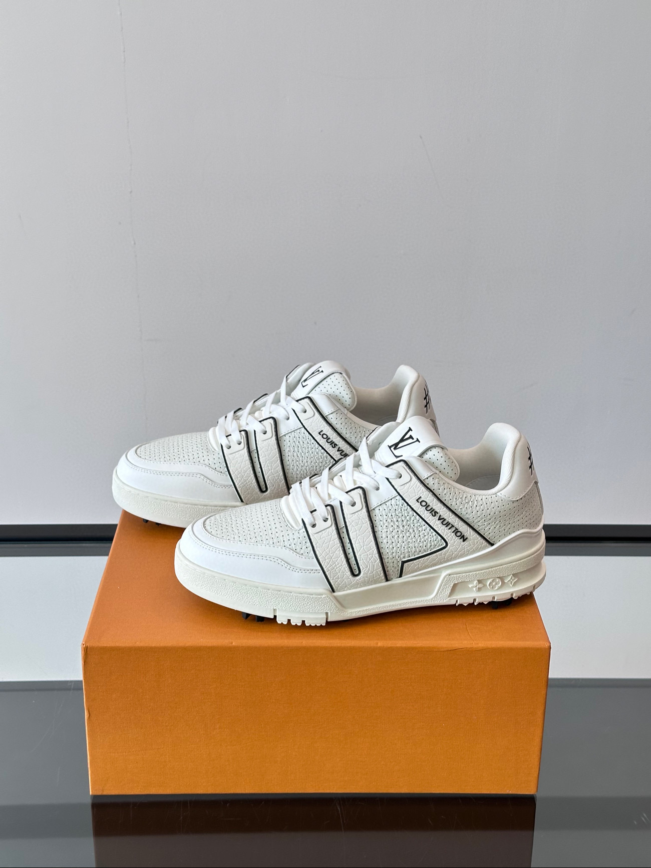 루이비통 트레이너 남자 신발 운동화 스니커즈