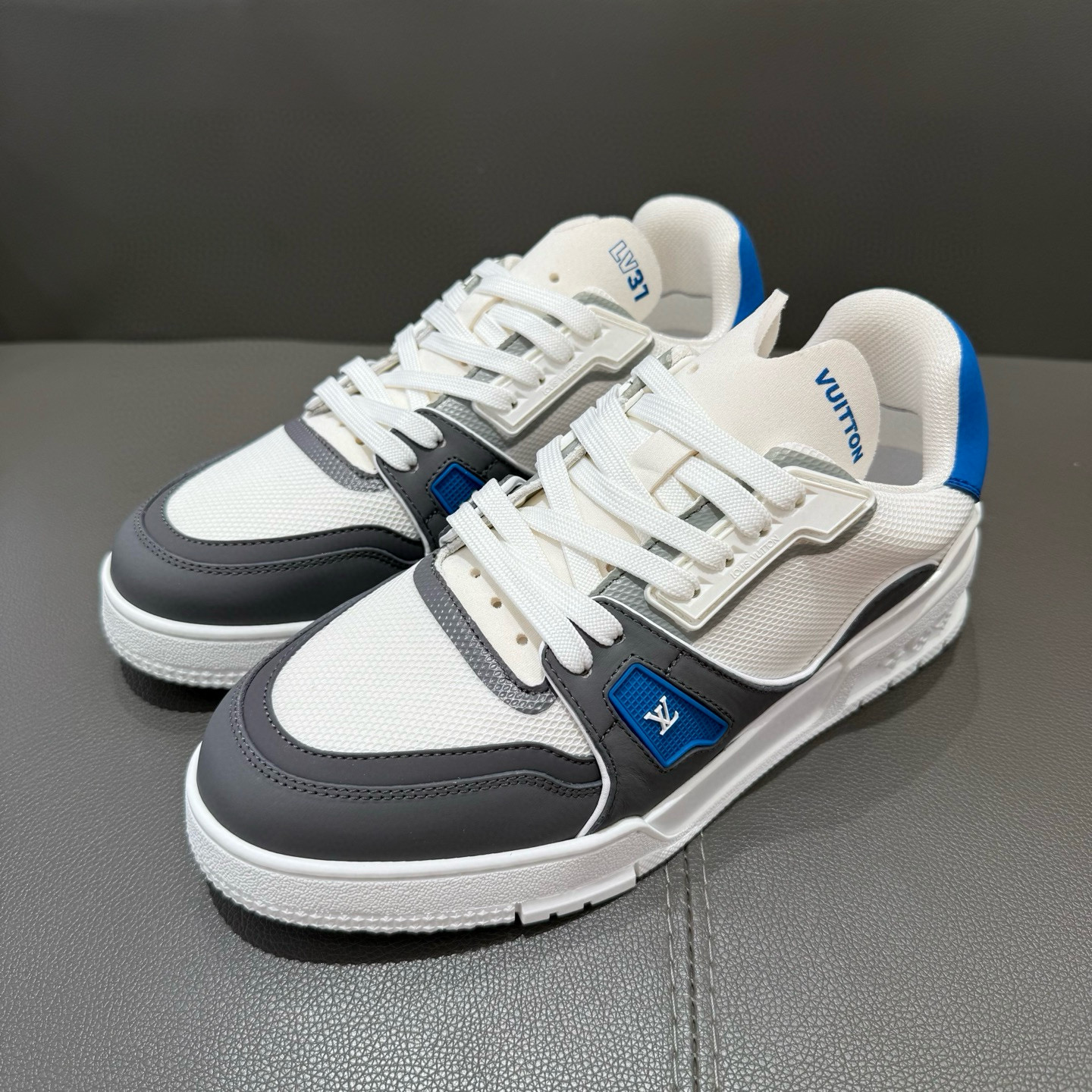 루이비통 트레이너 남자 신발 운동화 스니커즈