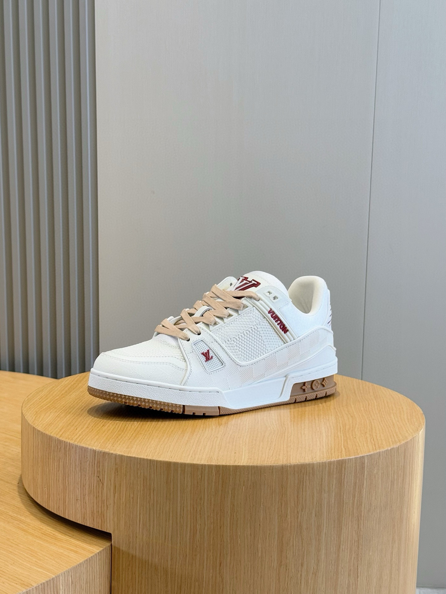 루이비통 트레이너 남자 신발 운동화 스니커즈