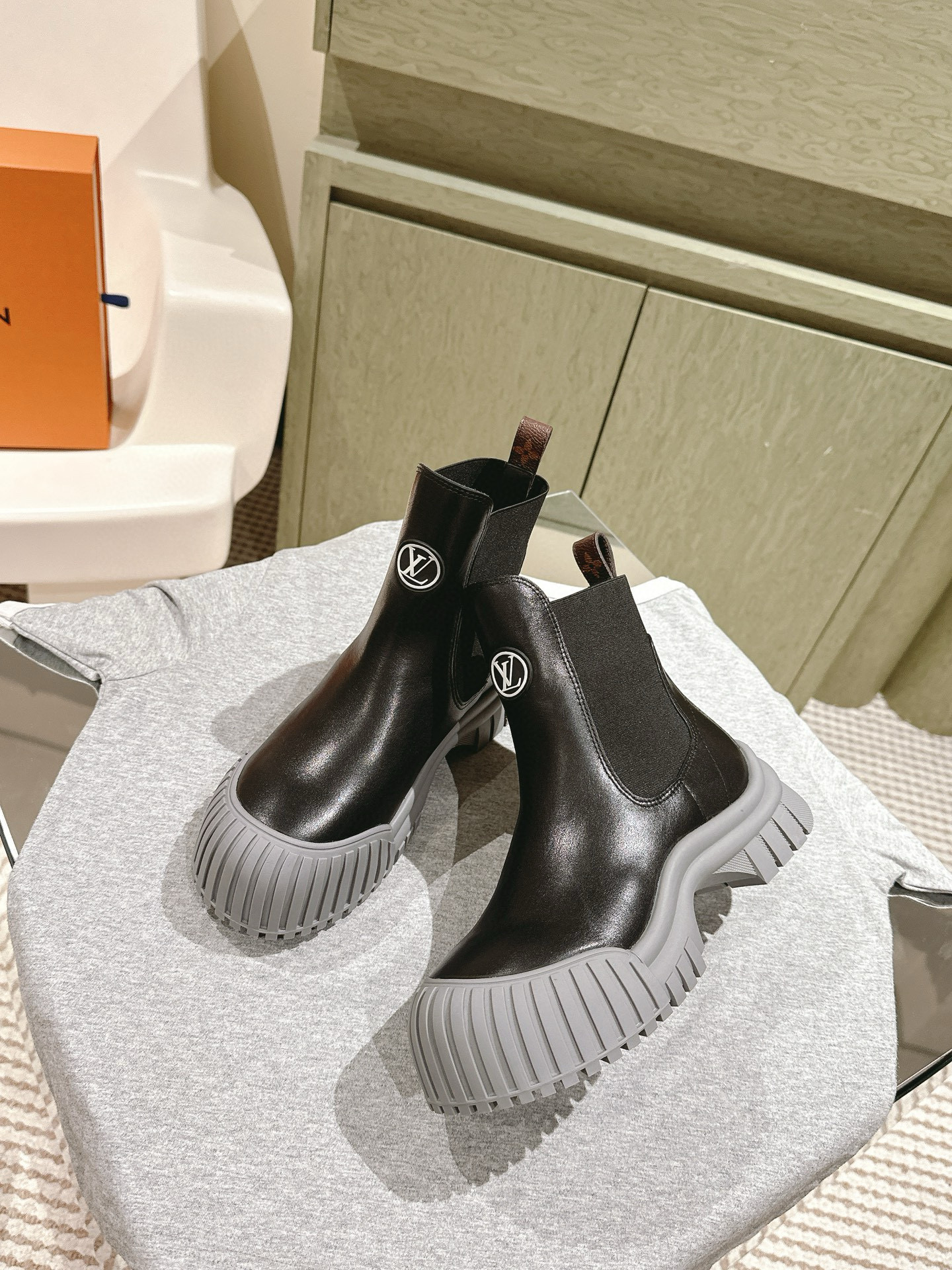 루이비통 5CM 여자 부츠