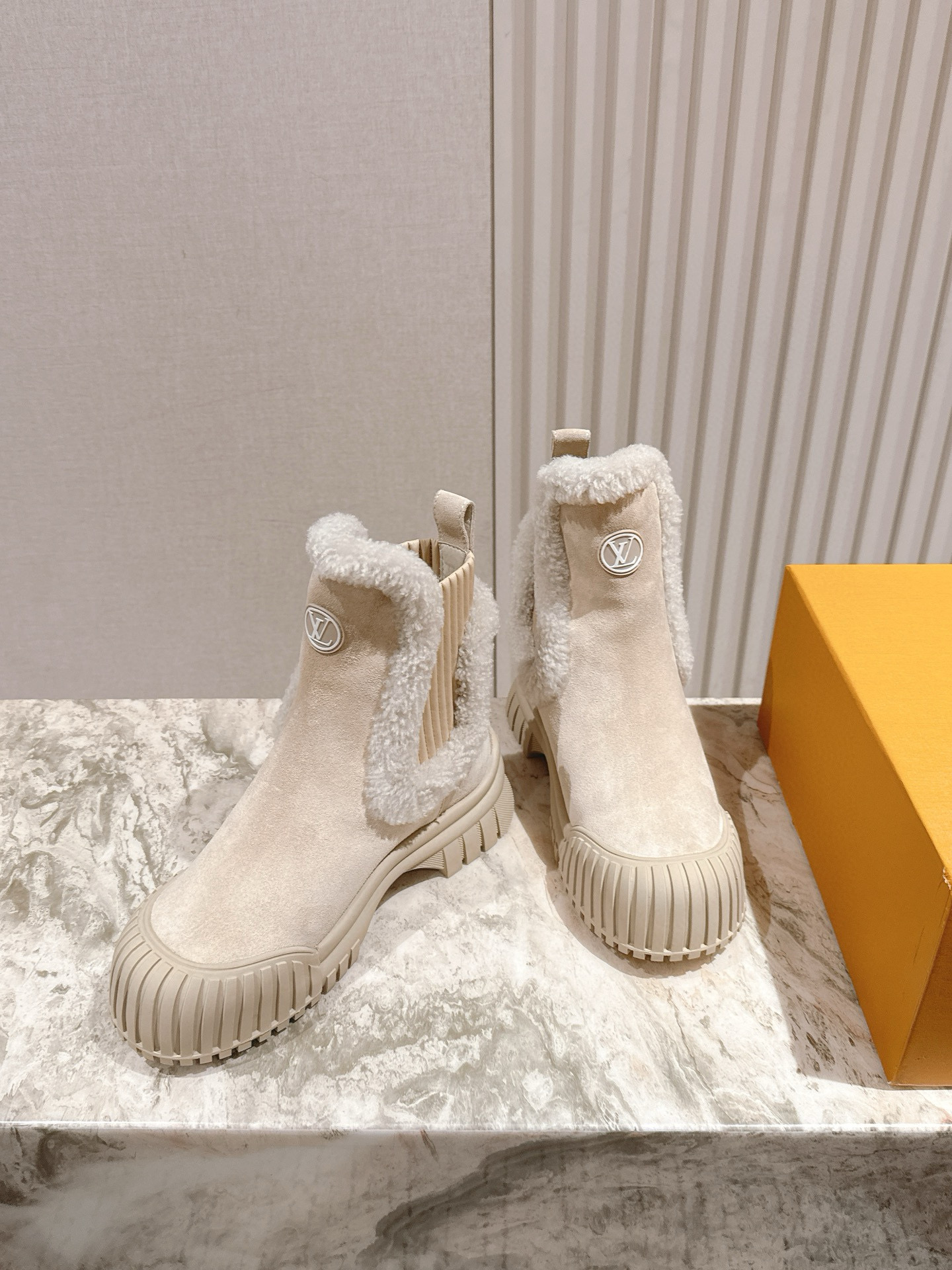 루이비통 5CM 여자 부츠