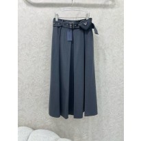 프라다 여자 치마