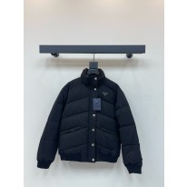 프라다 여자 패딩
