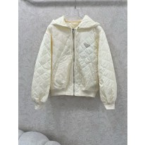 프라다 여자 패딩