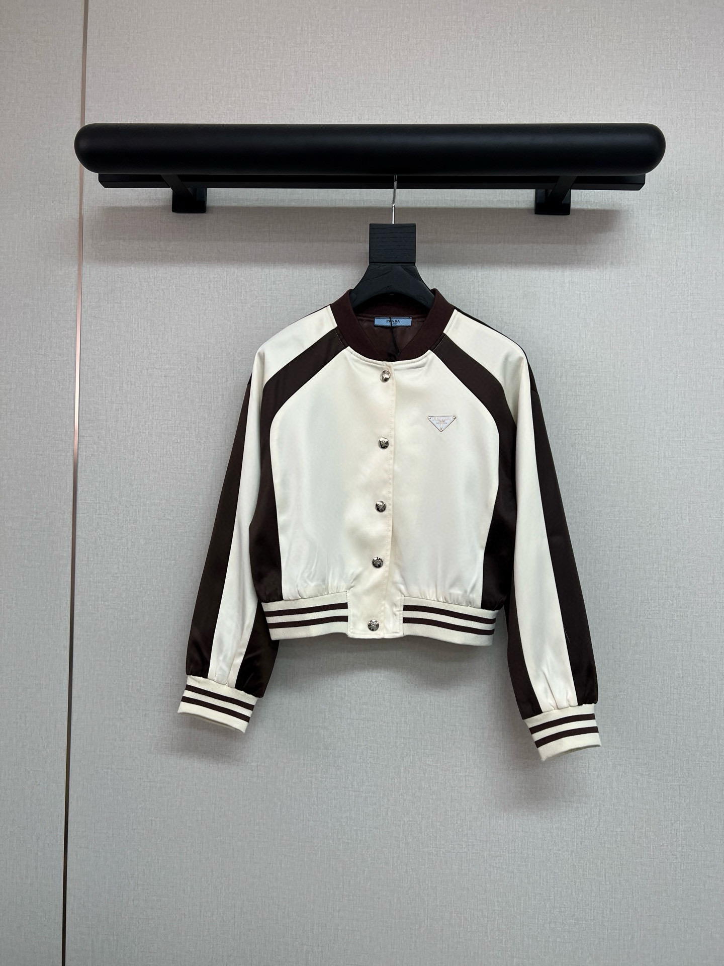 프라다 여자 자켓