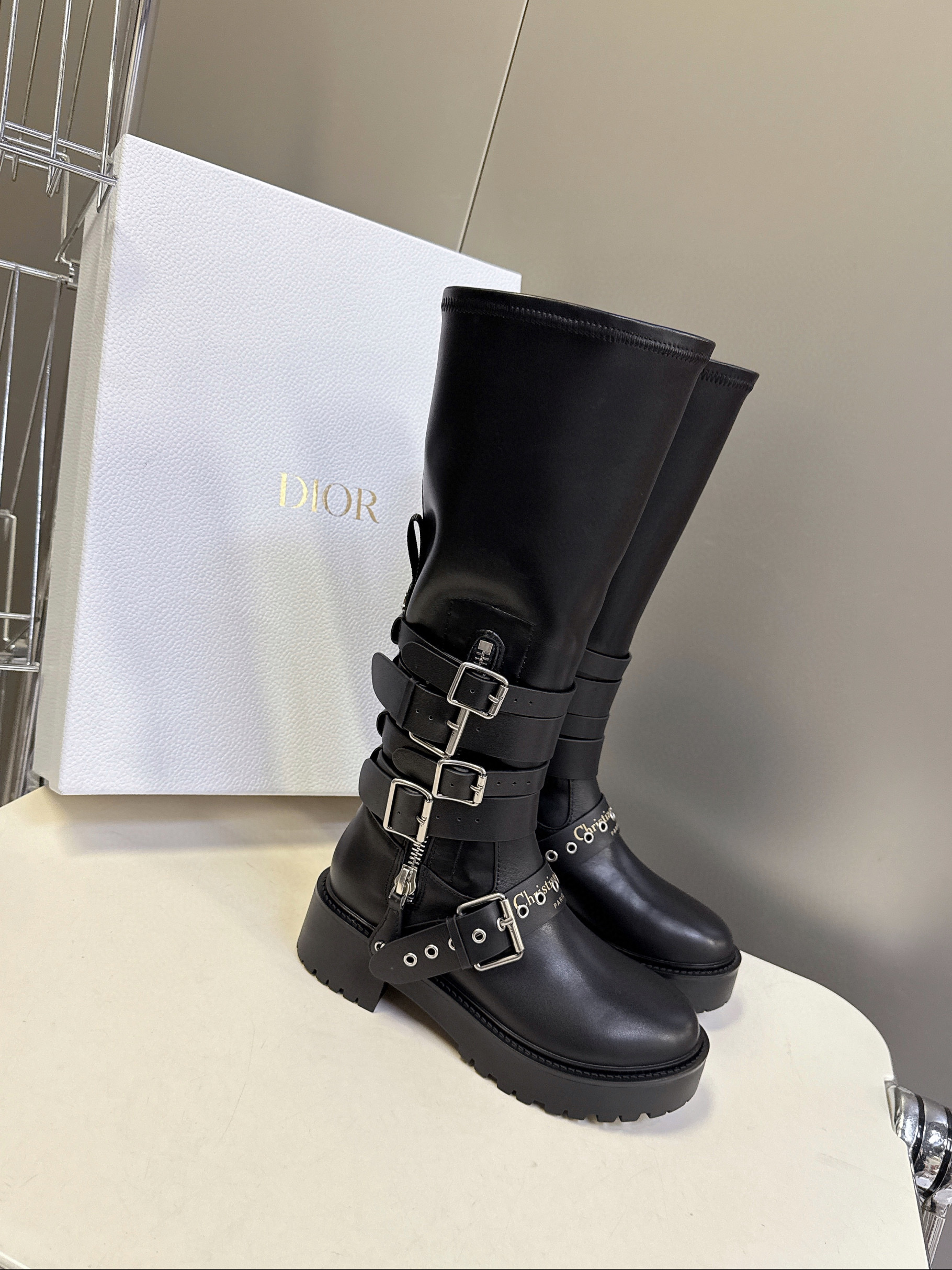 디올 여자 부츠