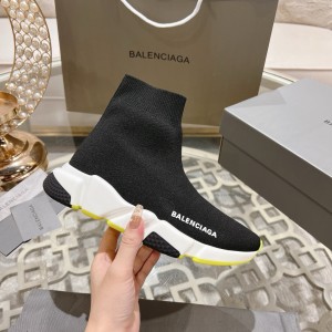 발렌시아가 남여공용 부츠