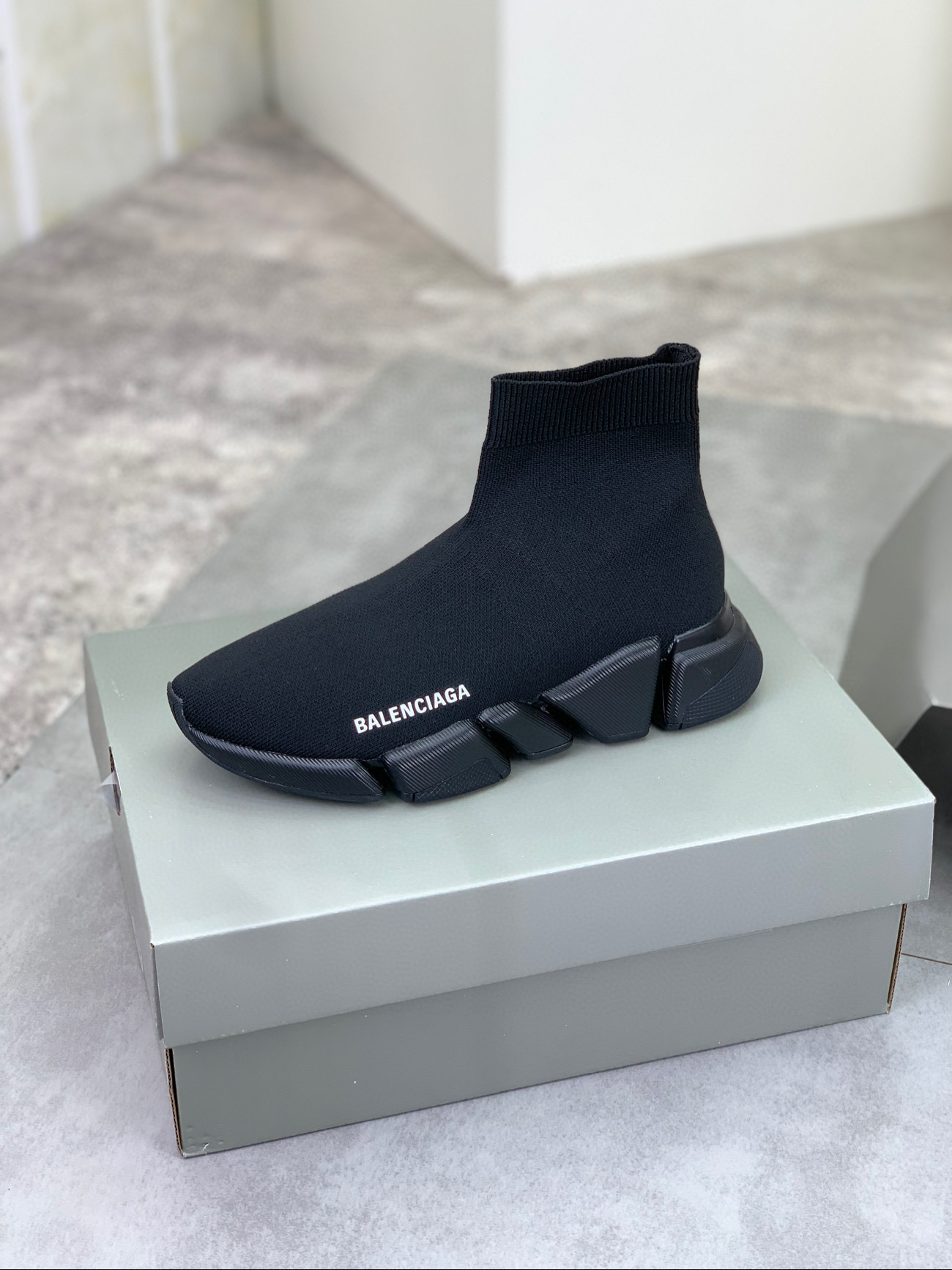 발렌시아가 남여공용 부츠