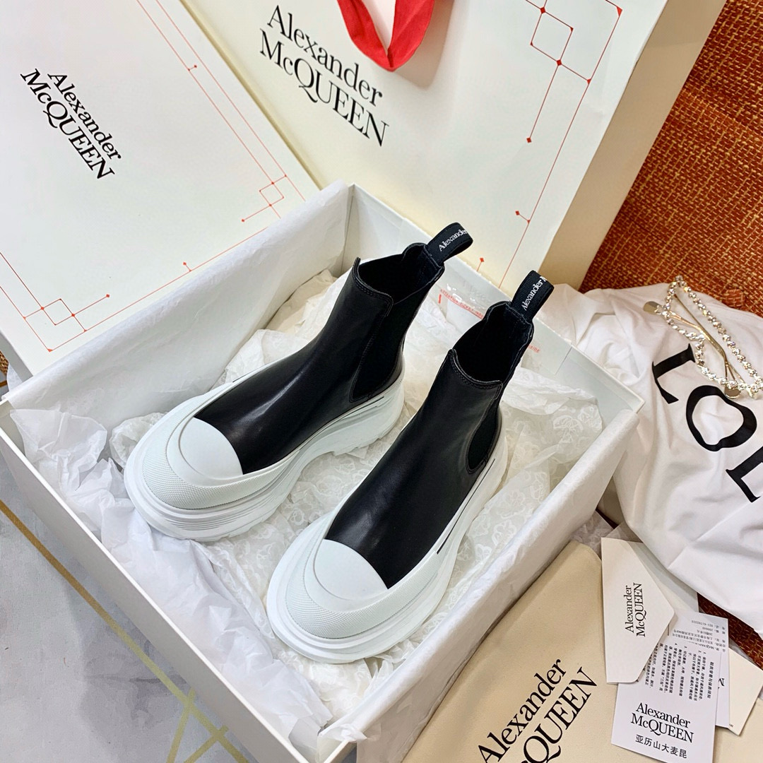 알렉산더 맥퀸 남여공용 부츠