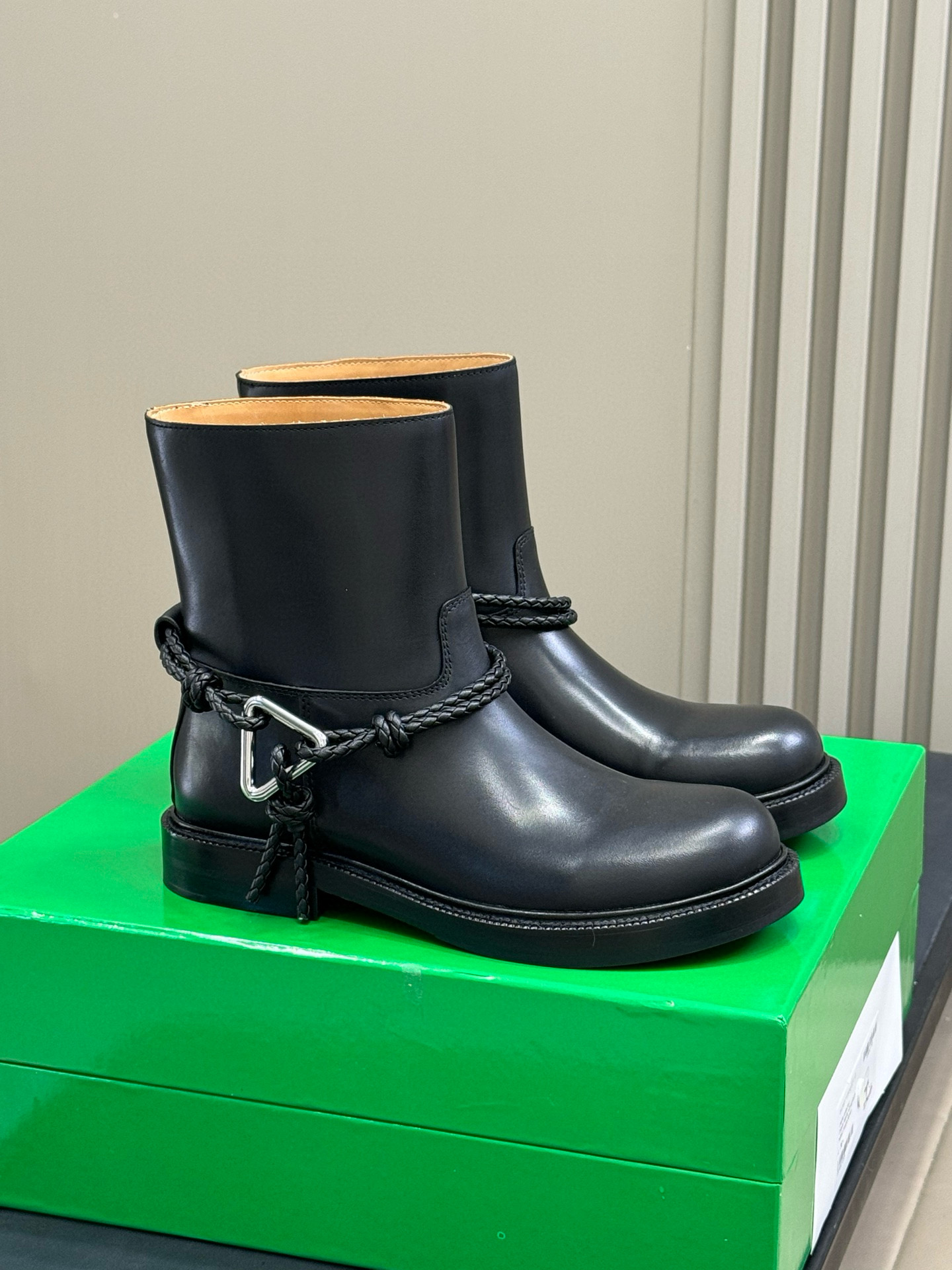 보테가베네타 여자 부츠