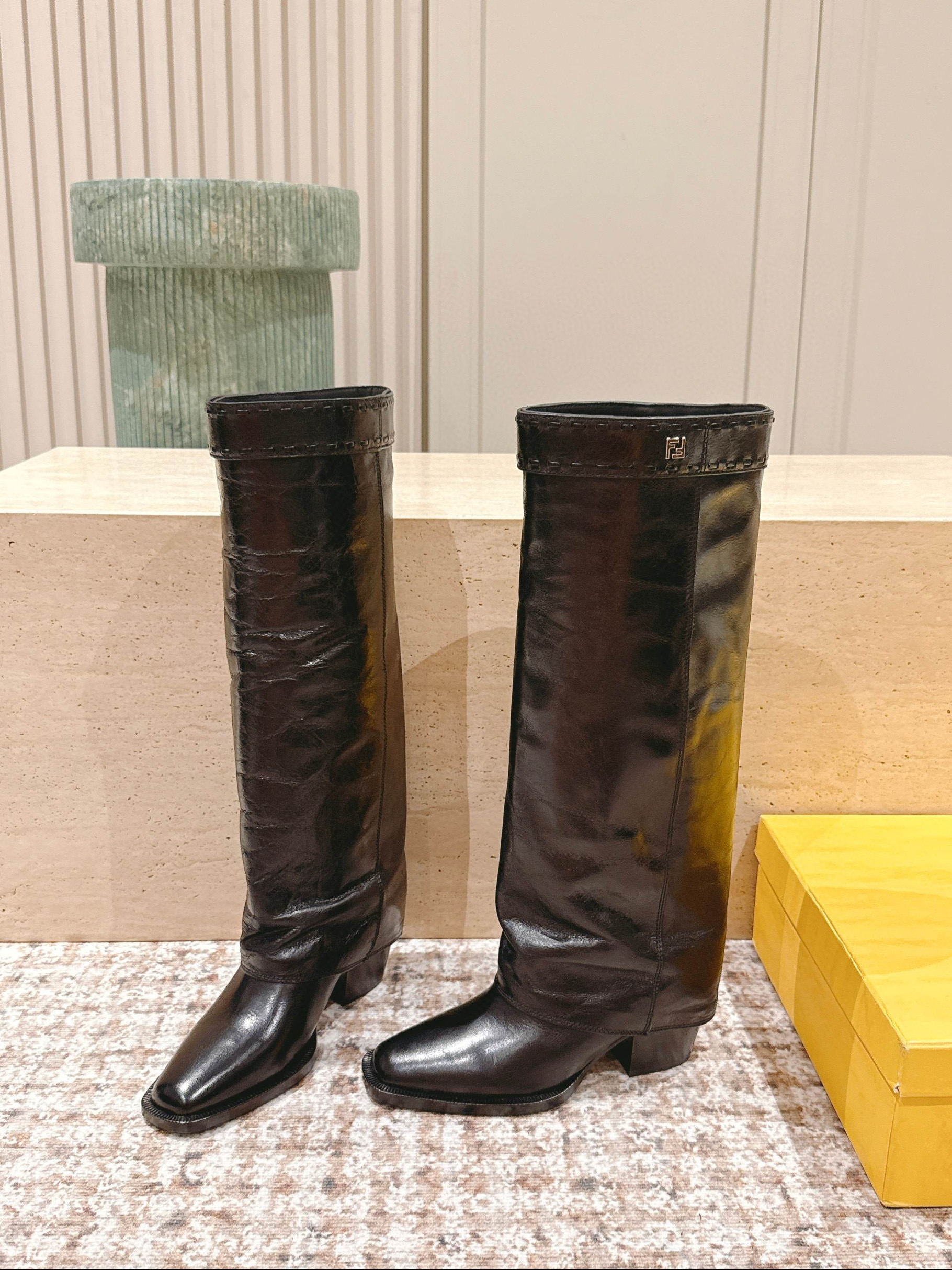 펜디 여자 부츠