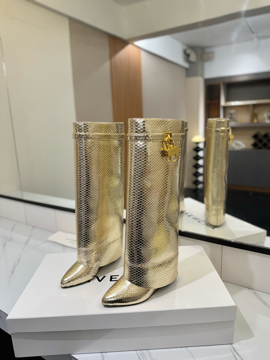 지방시 8.5CM 여자 부츠