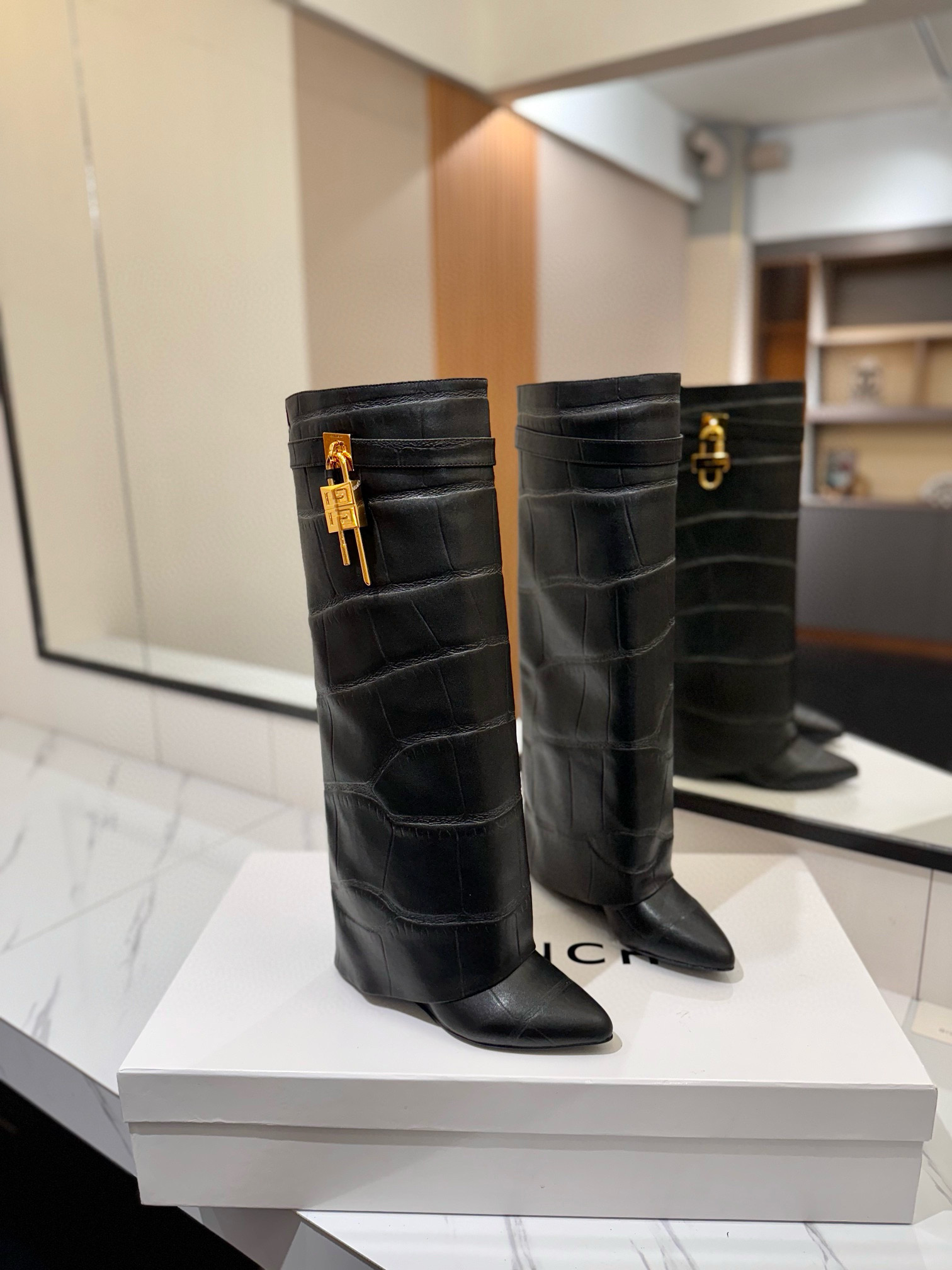 지방시 8.5CM 여자 부츠