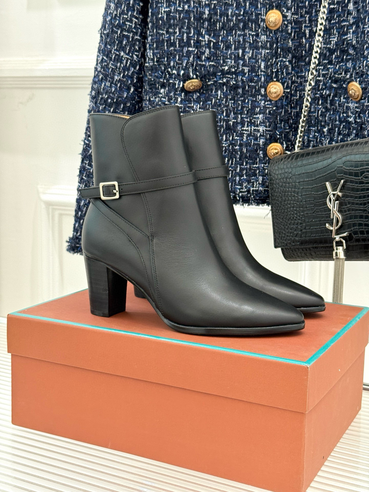 로로피아나 여자 부츠