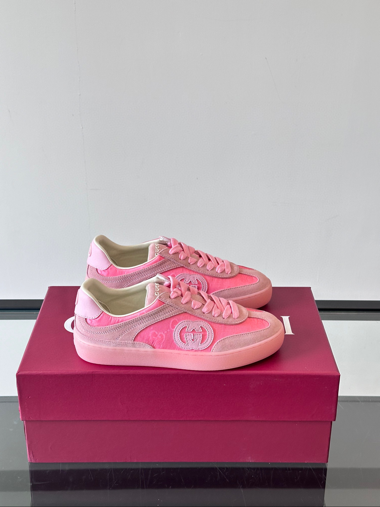 구찌 남녀공용 신발 운동화 스니커즈