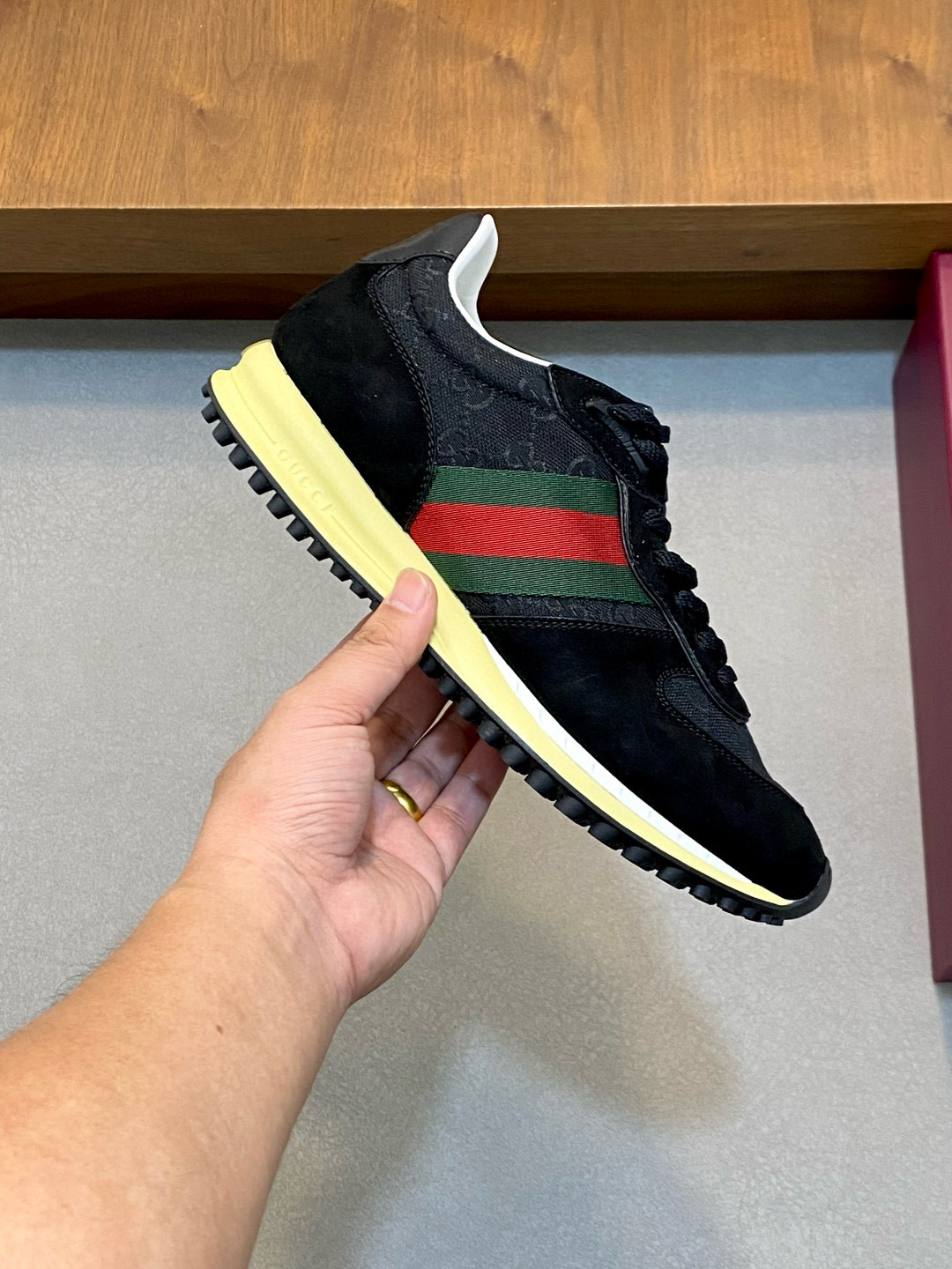 구찌 남녀공용 신발 운동화 스니커즈