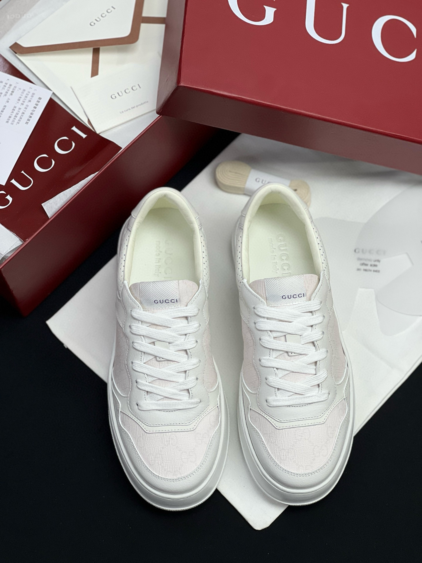 구찌 4cm 남녀공용 신발 운동화 스니커즈