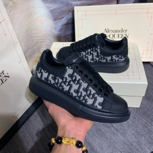 알렉산더 맥퀸 남녀공용 신발 운동화 스니커즈