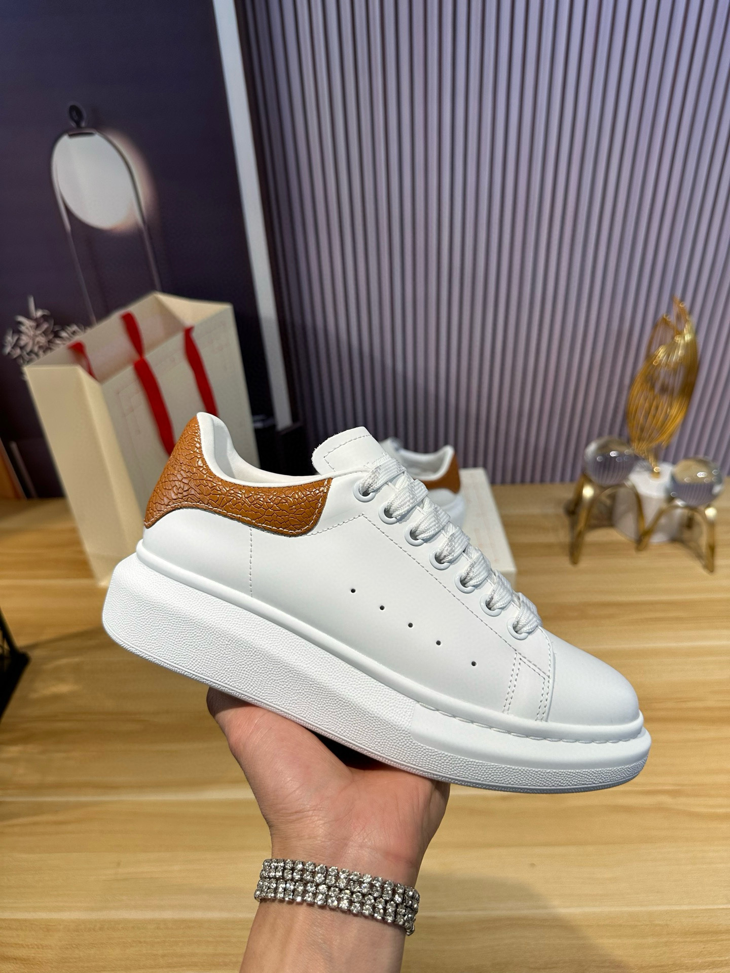 알렉산더 맥퀸 남녀공용 신발 운동화 스니커즈