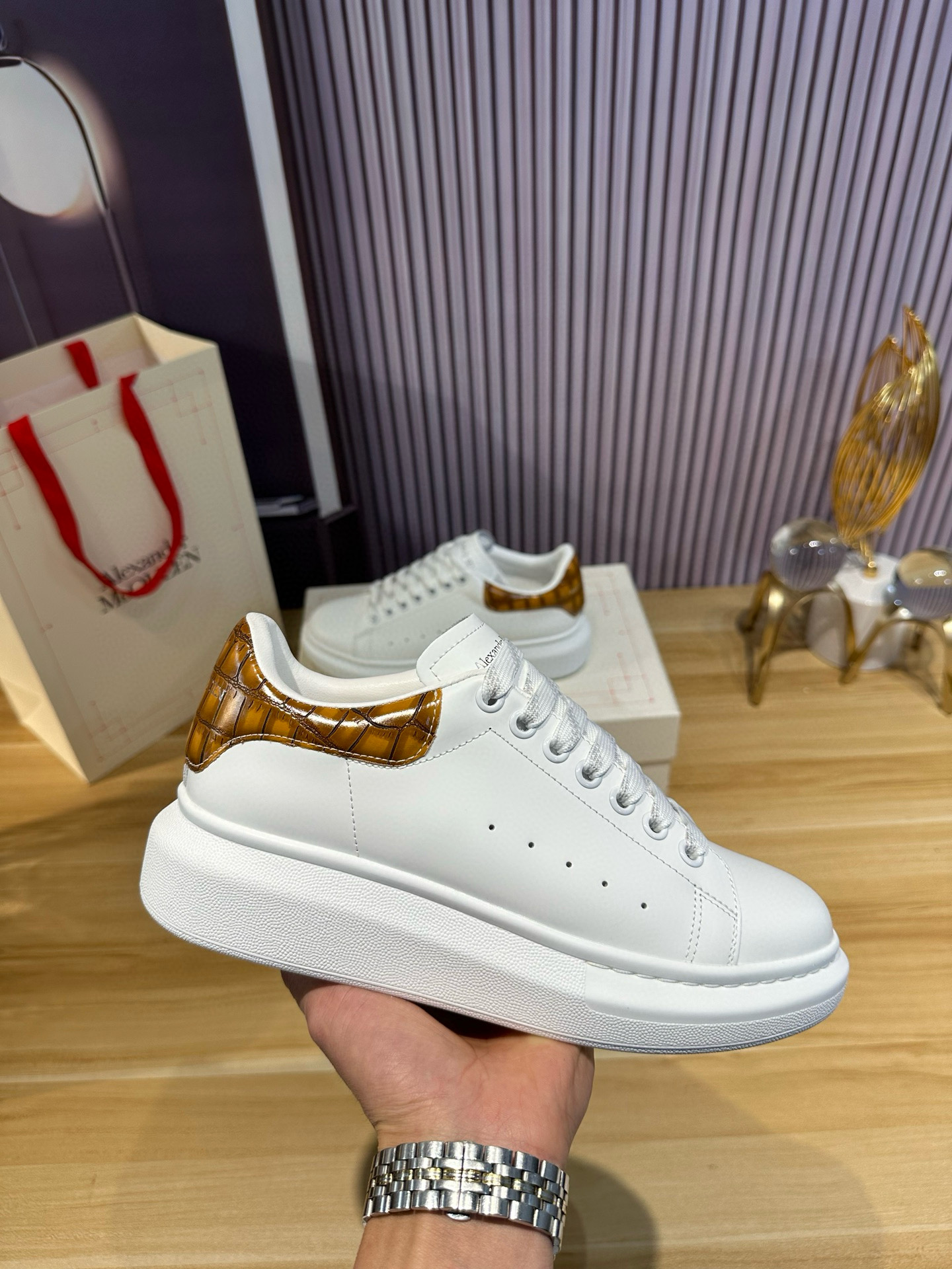 알렉산더 맥퀸 남녀공용 신발 운동화 스니커즈