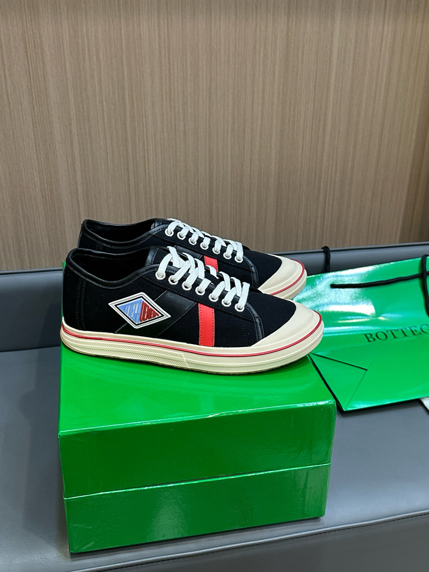 보테가베네타 남녀공용 신발 운동화 스니커즈