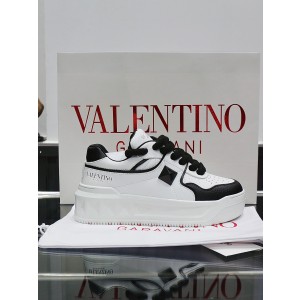 발렌티노 남녀공용 신발 운동화 스니커즈