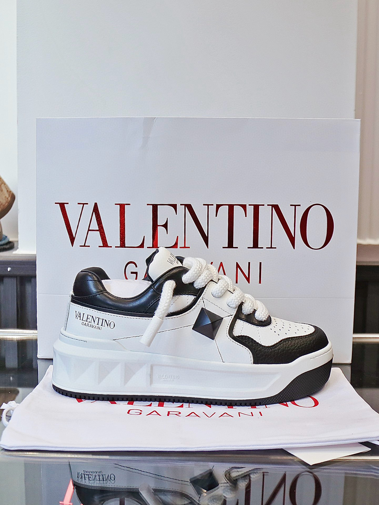 발렌티노 남녀공용 신발 운동화 스니커즈
