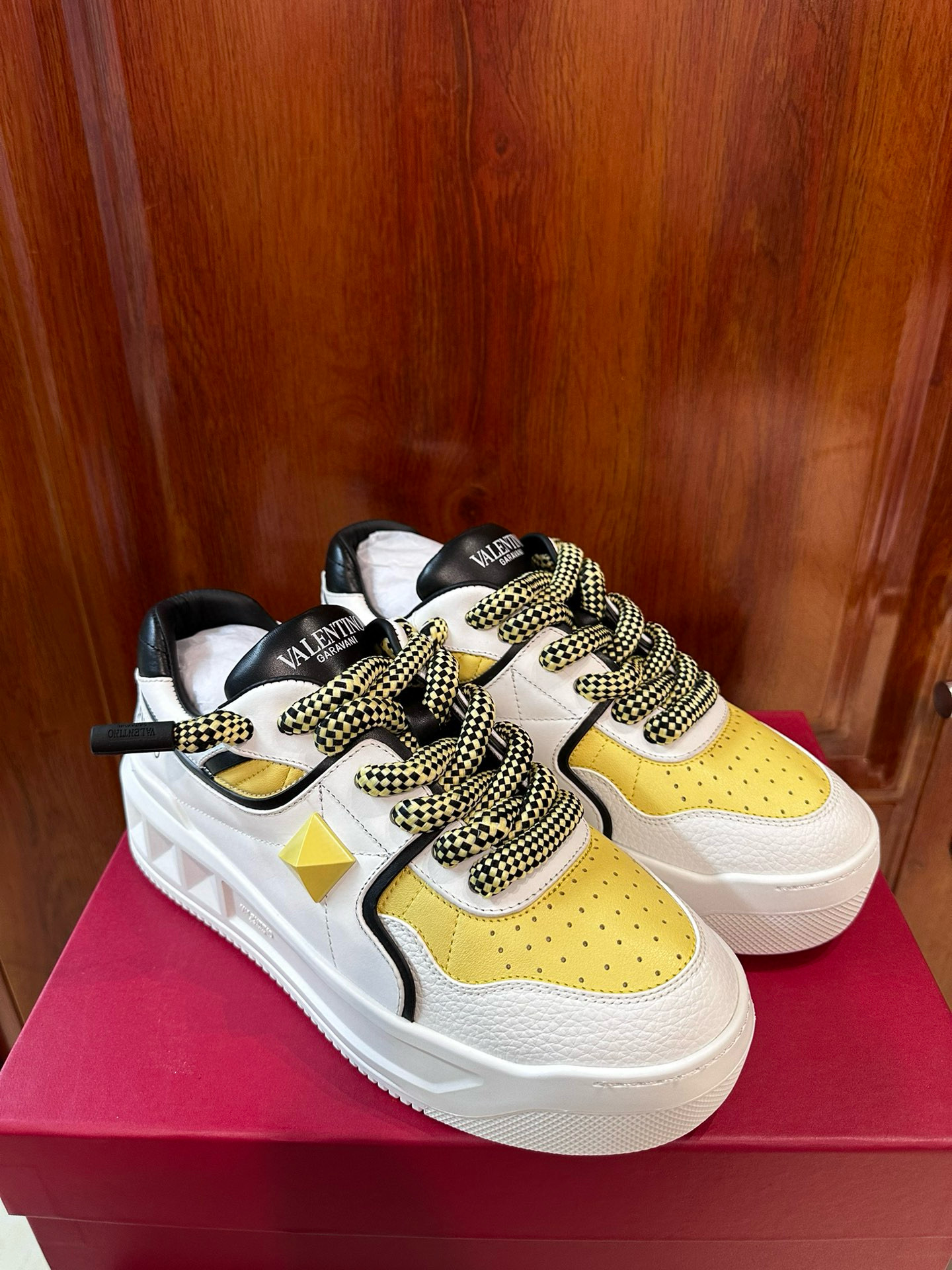 발렌티노 남녀공용 신발 운동화 스니커즈
