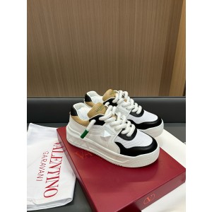 발렌티노 남녀공용 신발 운동화 스니커즈