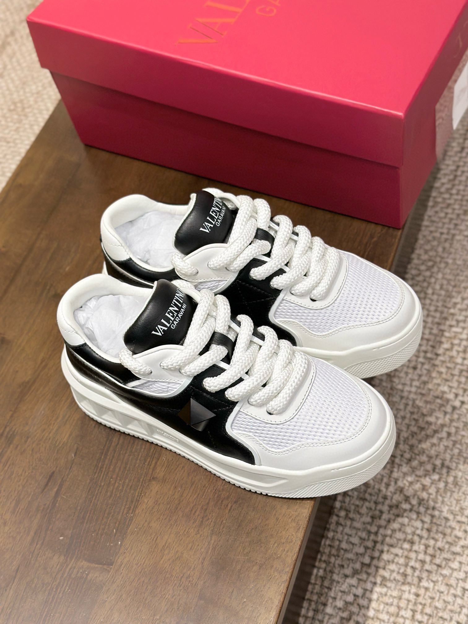 발렌티노 남녀공용 신발 운동화 스니커즈