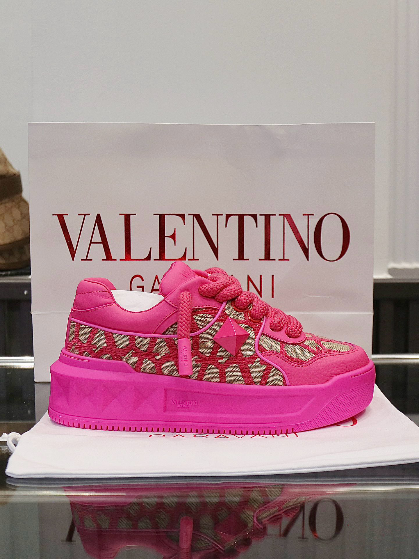 발렌티노 남녀공용 신발 운동화 스니커즈