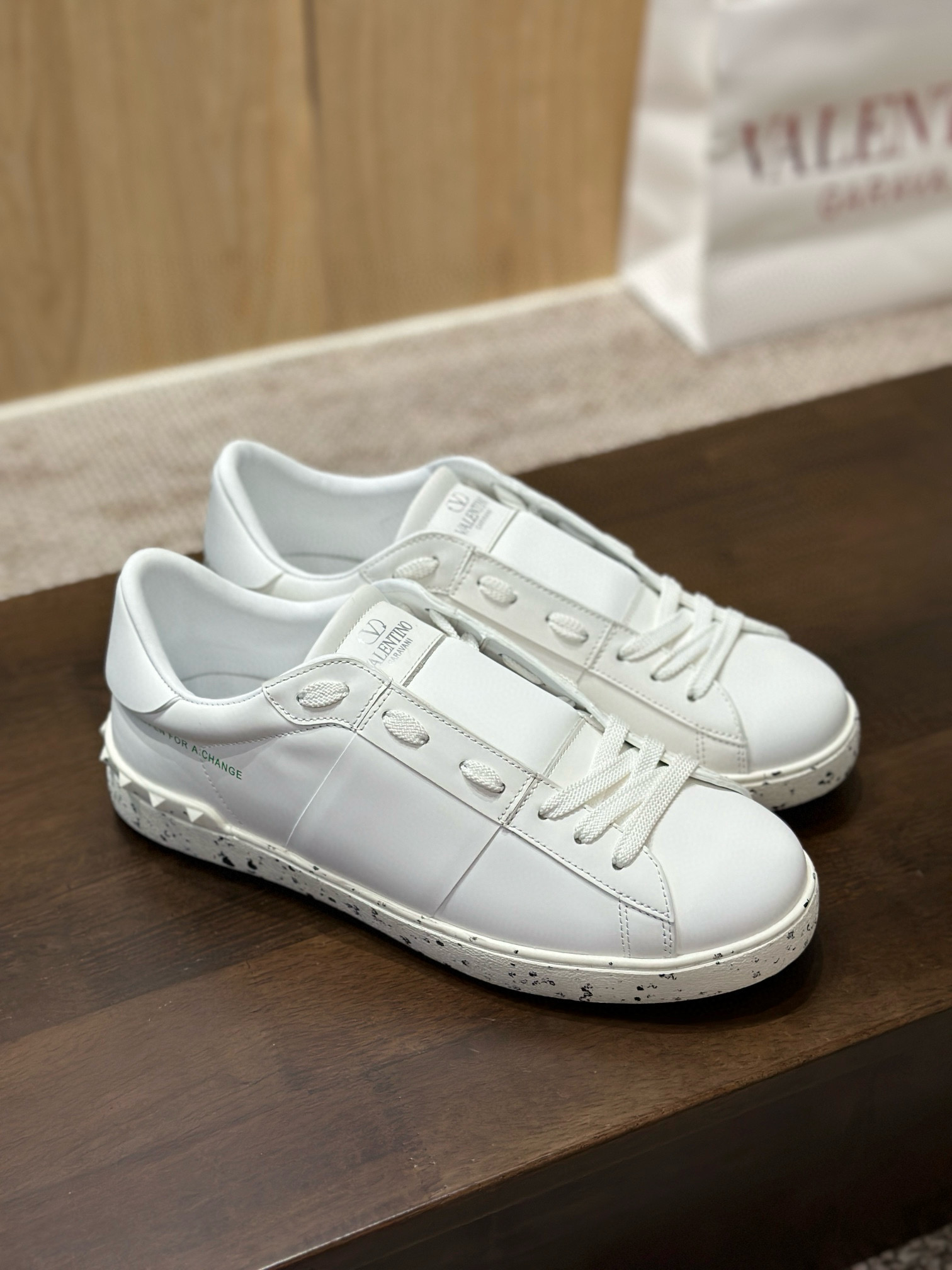 발렌티노 남녀공용 신발 운동화 스니커즈