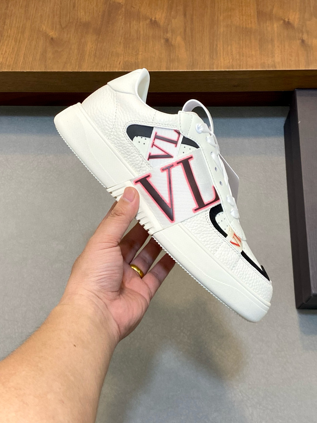 발렌티노 남자 신발 운동화 스니커즈