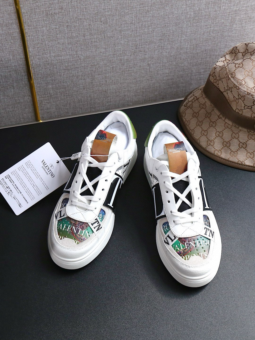 발렌티노 남녀공용 신발 운동화 스니커즈