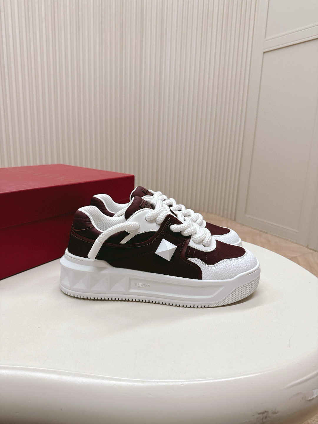 발렌티노 남녀공용 신발 운동화 스니커즈