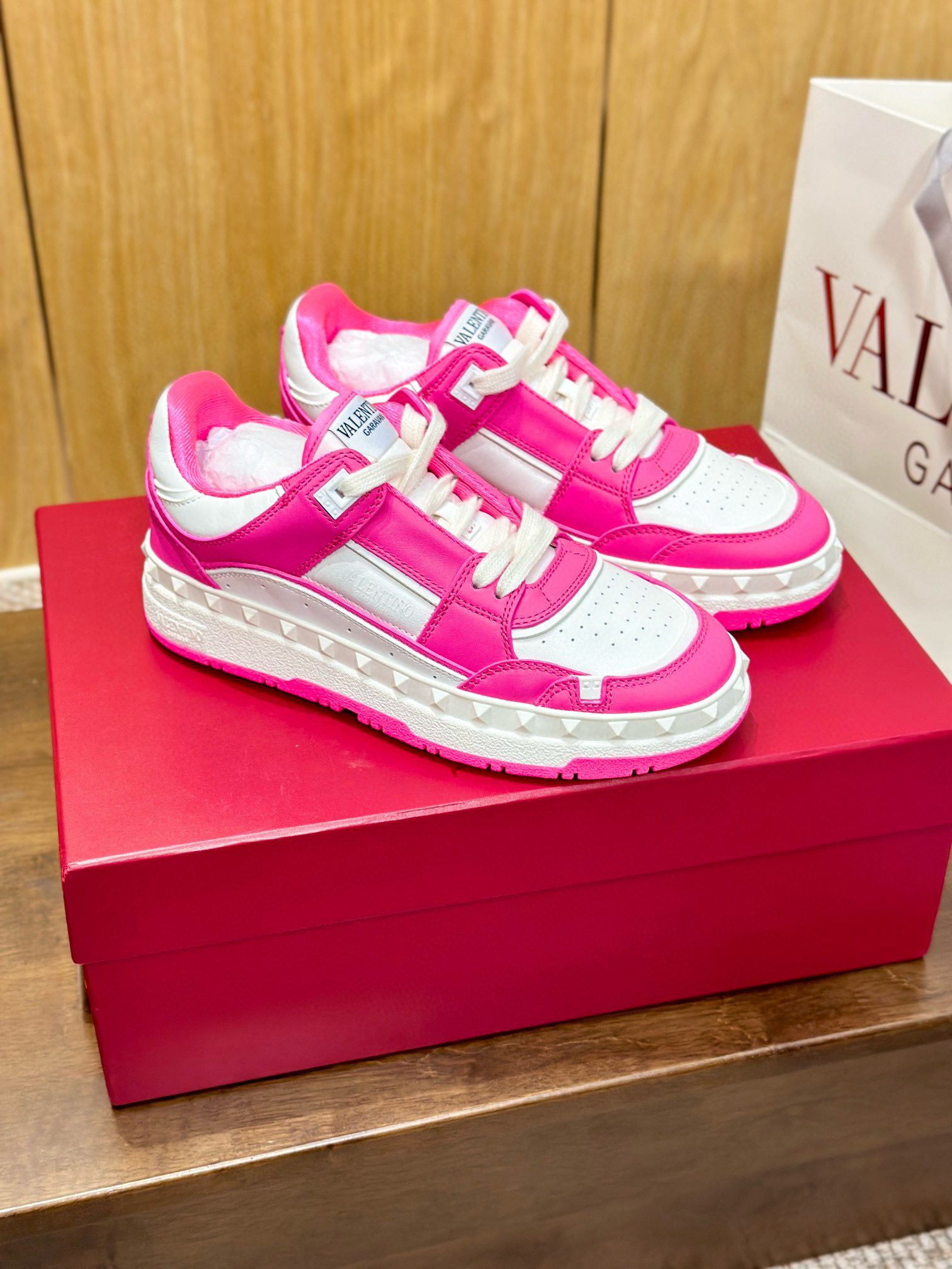 발렌티노 남녀공용 신발 운동화 스니커즈