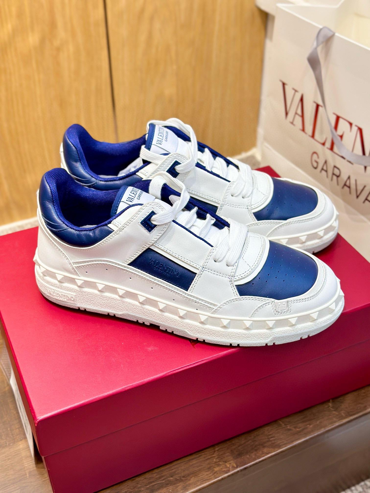 발렌티노 남녀공용 신발 운동화 스니커즈