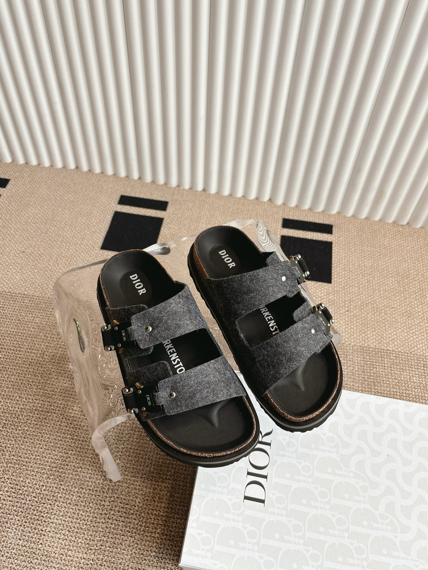 디올 남자 슬리퍼